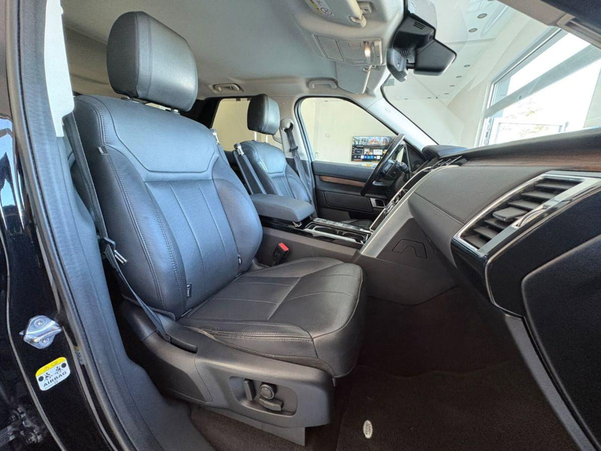 Land Rover Discovery 2.0 SD4 240 CV HSE Luxury (9)