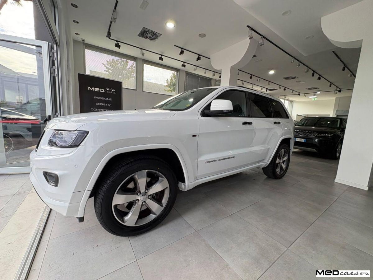Jeep Grand Cherokee 3.0 V6 CRD 250 CV Multijet II Overland (3)