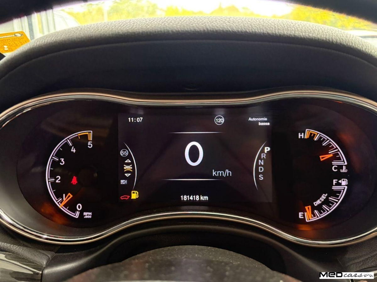 Jeep Grand Cherokee 3.0 V6 CRD 250 CV Multijet II Overland (9)