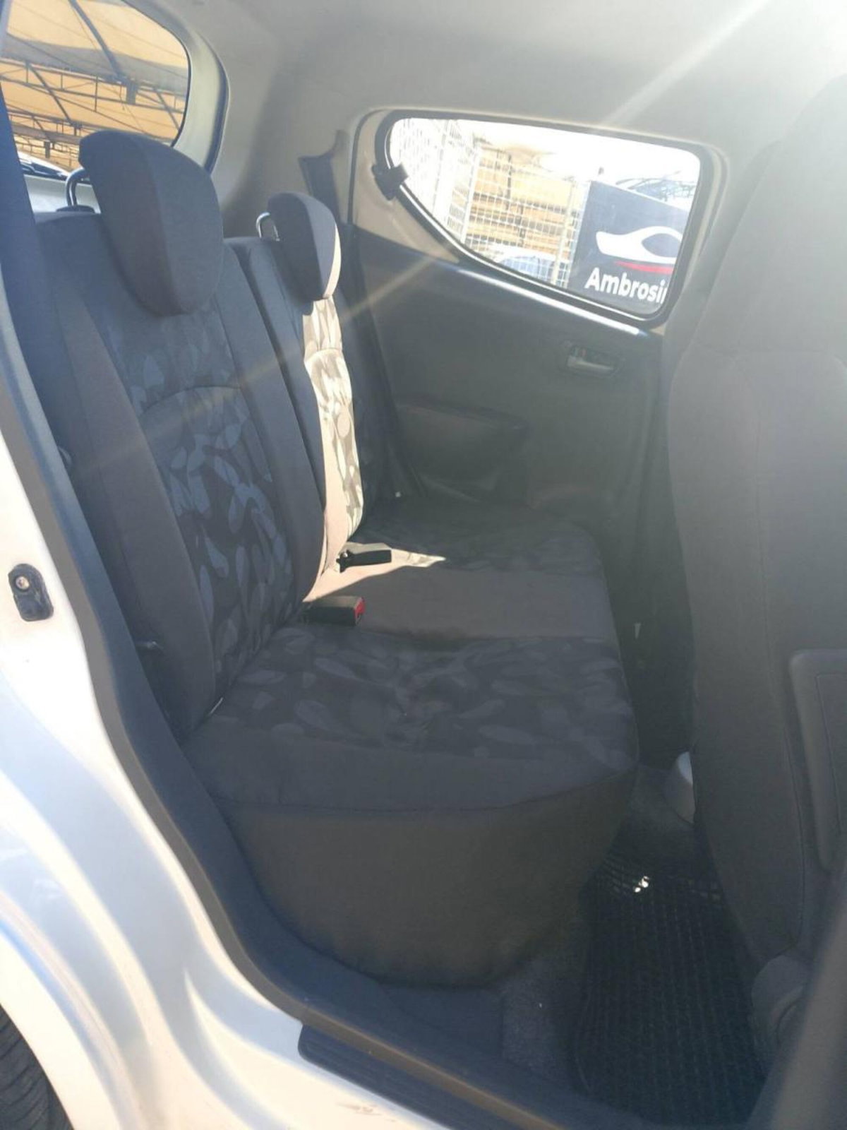 Suzuki Alto 1.0 GLX (11)