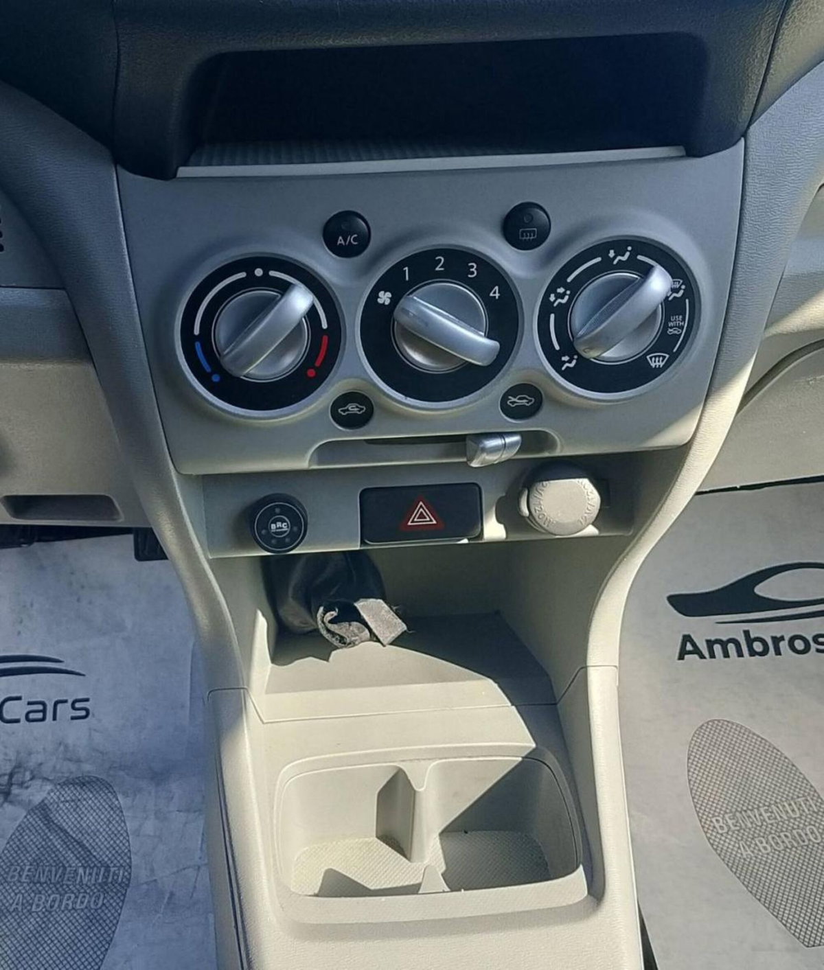 Suzuki Alto 1.0 GLX (15)
