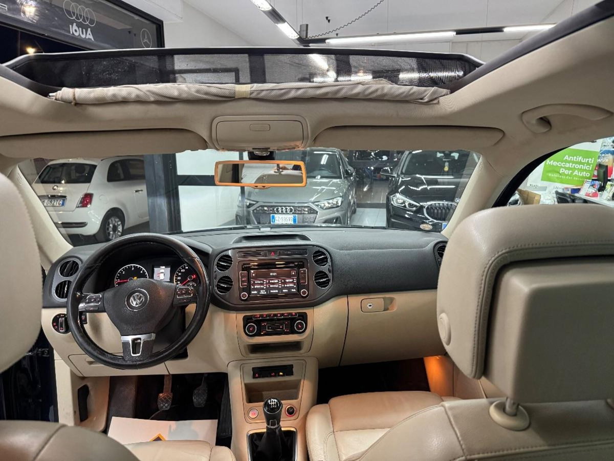 Volkswagen Tiguan 2.0 TDI 170 CV DPF 4MOTION Sport & Style (11)