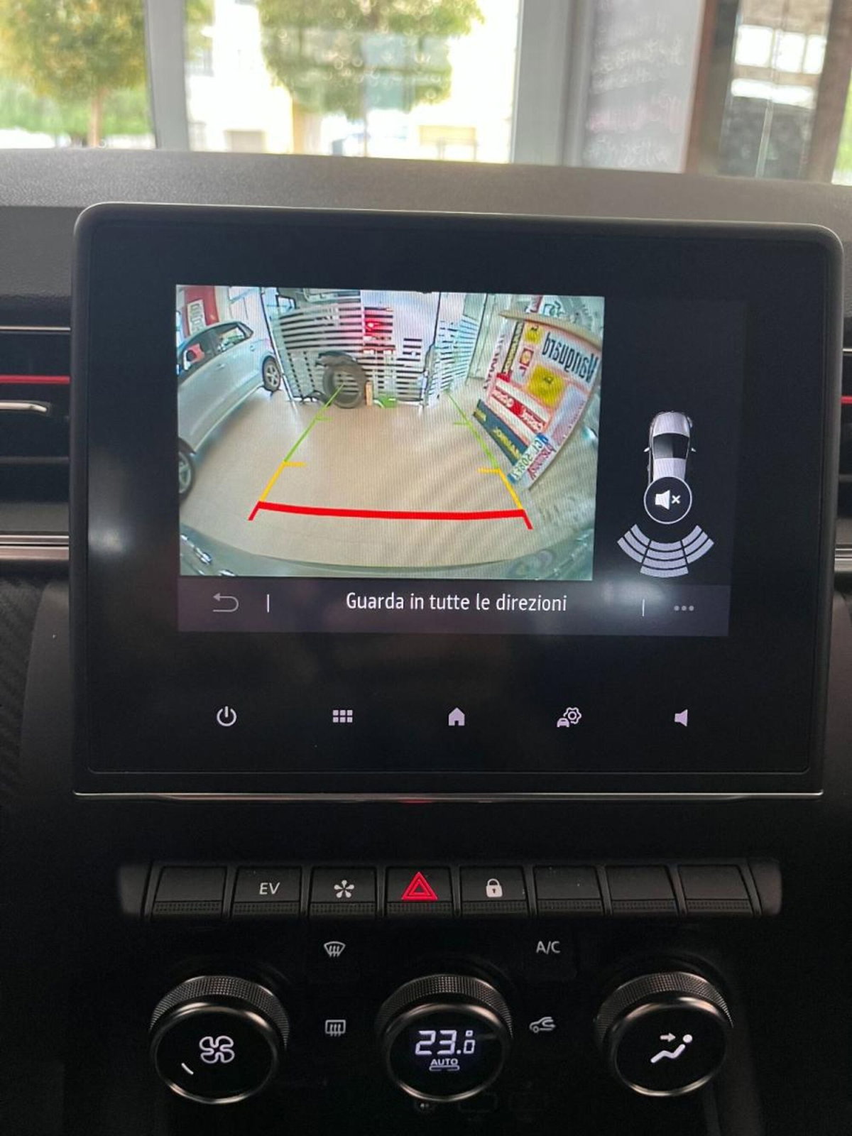 Renault Captur Full Hybrid E-Tech 145 CV RS Line (13)