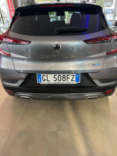 Renault Captur Full Hybrid E-Tech 145 CV RS Line (2)