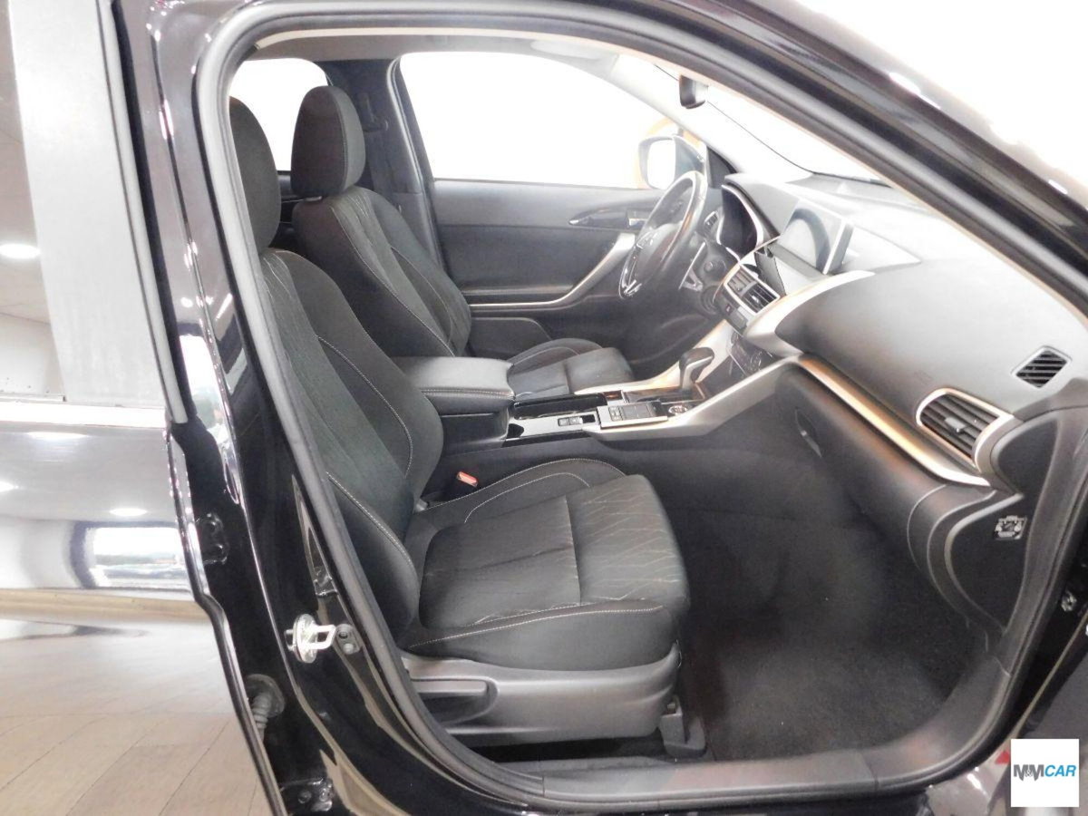 Mitsubishi Eclipse Cross 2.2 diesel 4WD aut. Intense SDA (13)