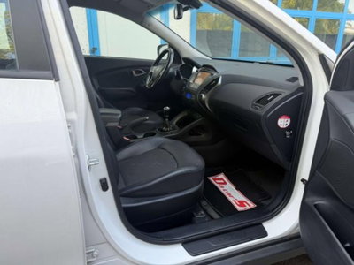 Hyundai ix35 1.7 CRDi 2WD Xpossible (9)