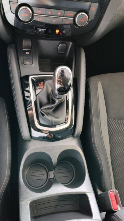 Nissan Qashqai 1.3 DIG-T 160 CV DCT N-Connecta (9)