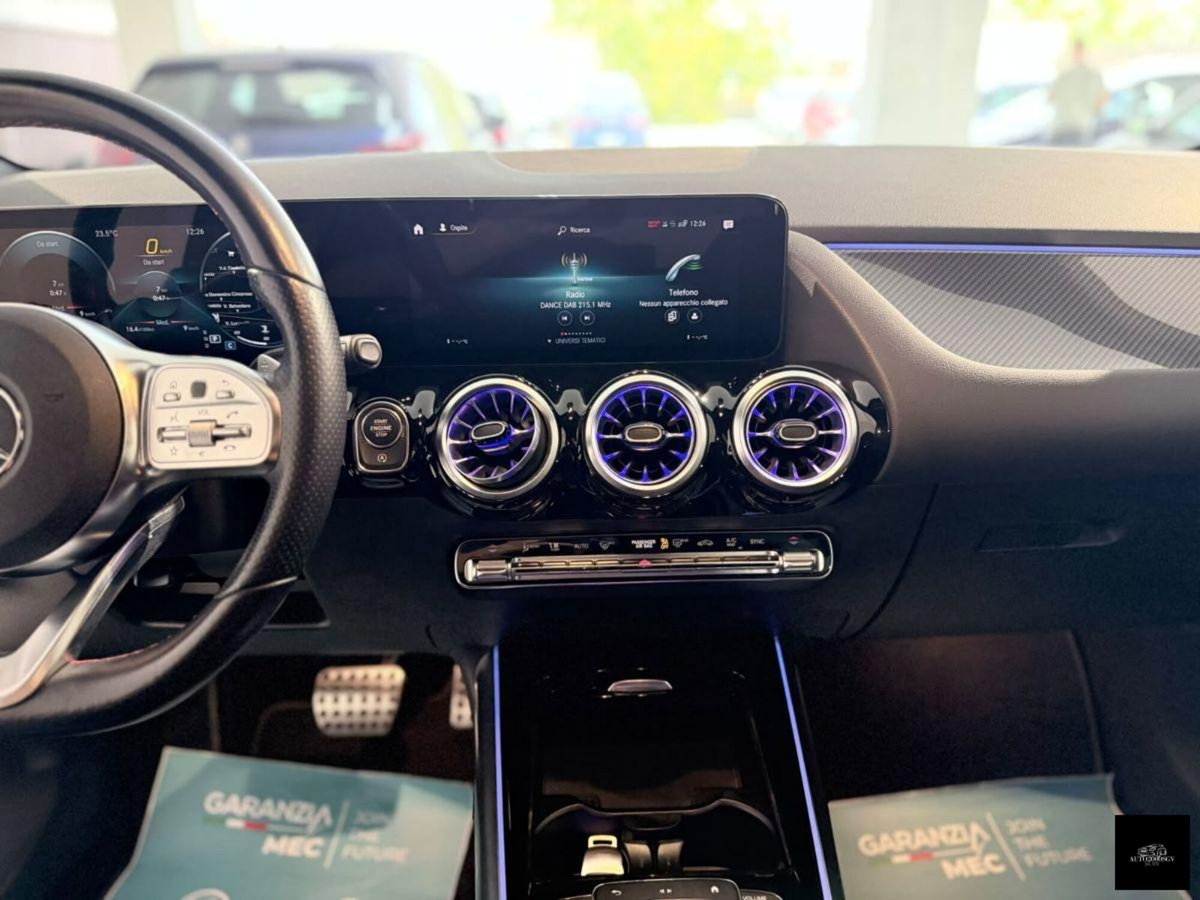 Mercedes-Benz GLA SUV 200 d Automatic Premium (12)
