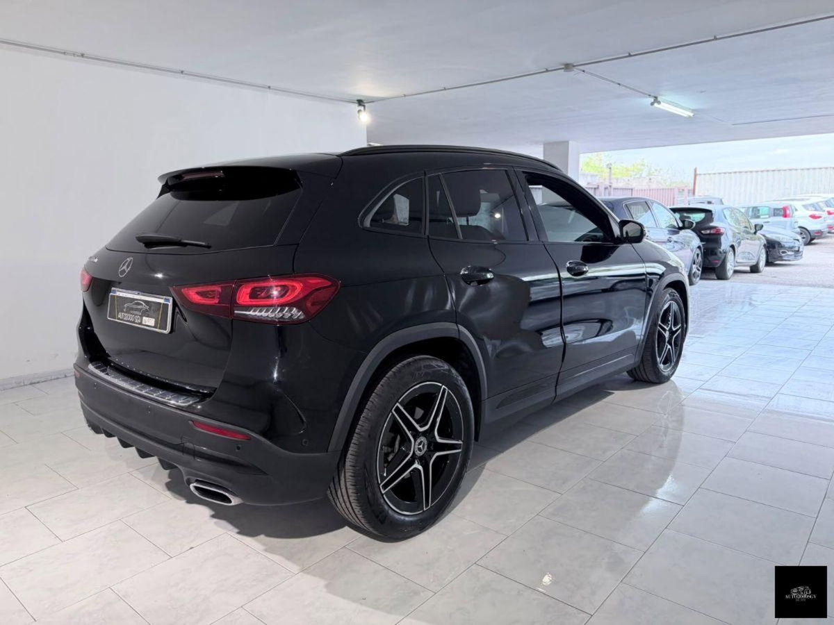 Mercedes-Benz GLA SUV 200 d Automatic Premium (5)