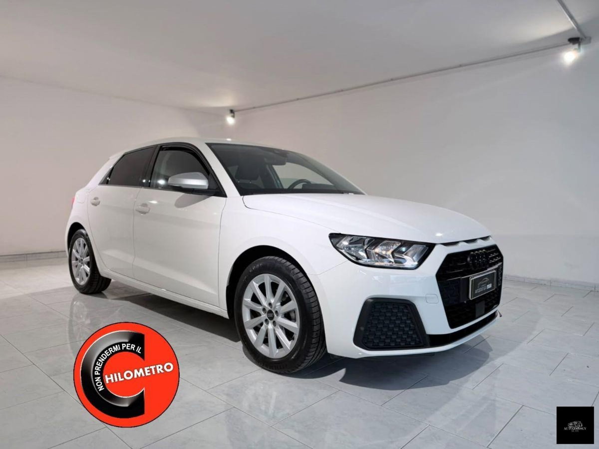 Audi A1 Sportback 30 TFSI Identity Black