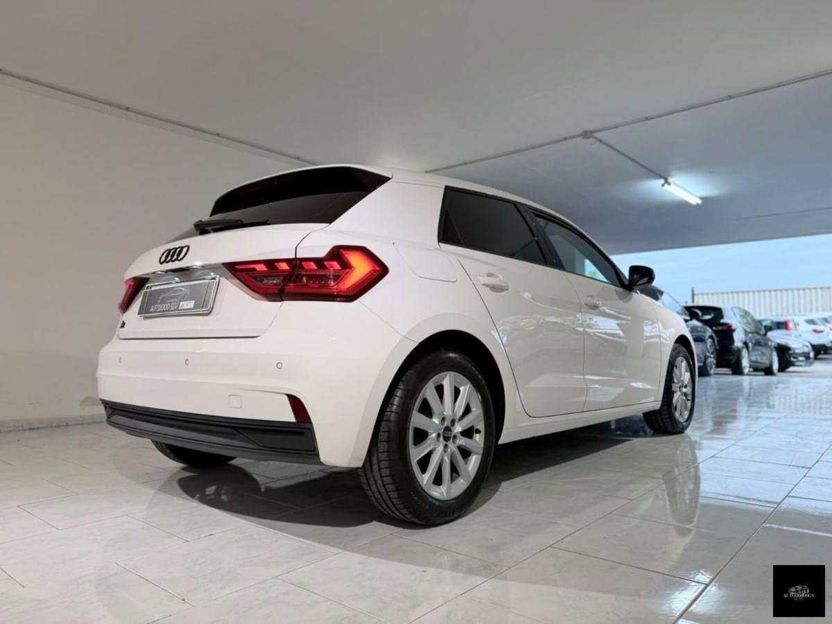 Audi A1 Sportback 30 TFSI Identity Black (16)