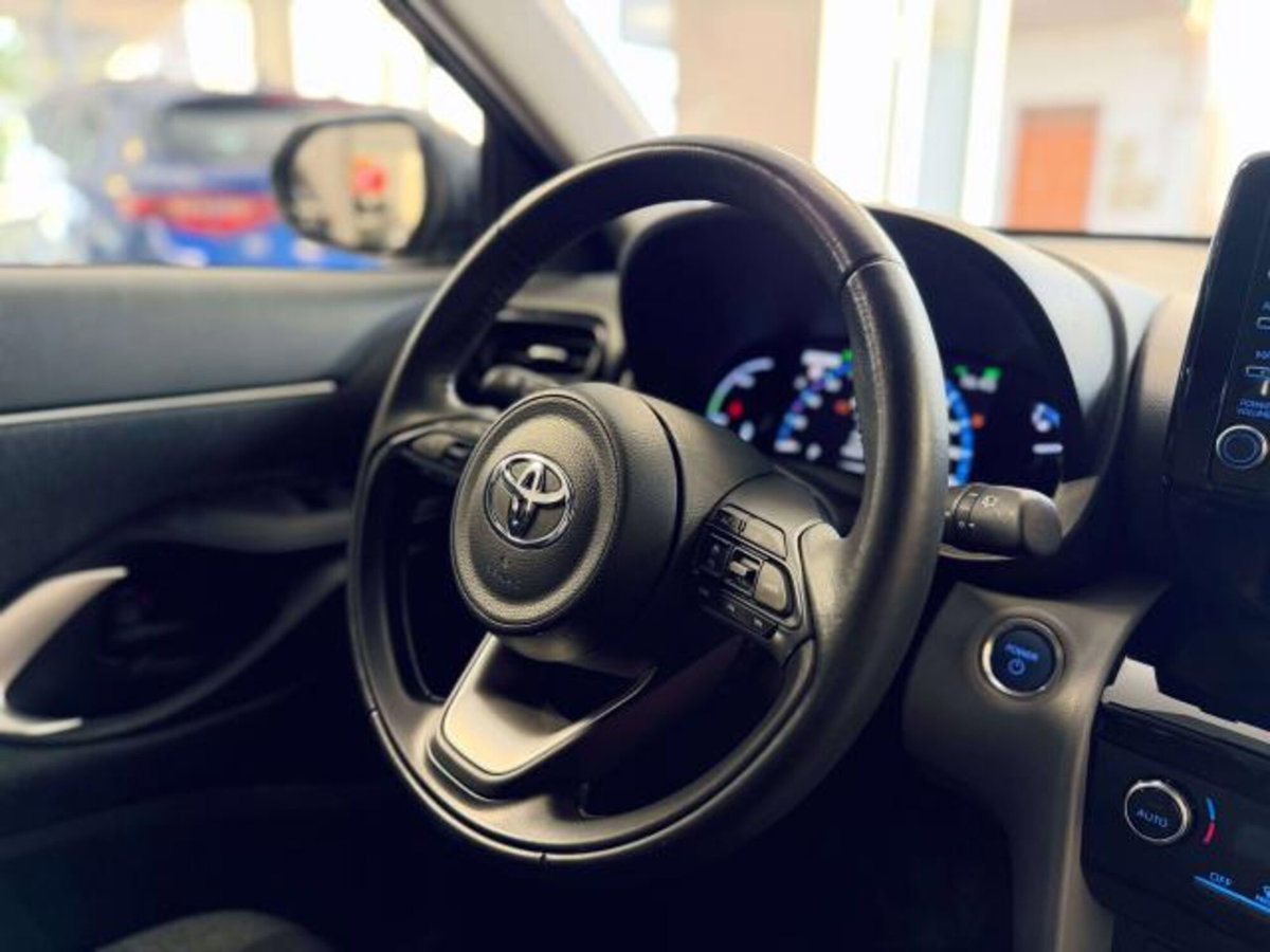 Toyota Yaris Cross 1.5h GR Sport Black Sky fwd 116cv e-cvt (11)