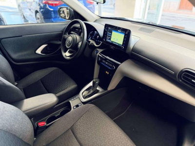 Toyota Yaris Cross 1.5h GR Sport Black Sky fwd 116cv e-cvt (9)