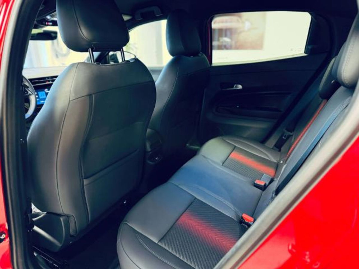 Alfa Romeo Junior 1.2 ibrida Speciale 145cv edct6 (11)