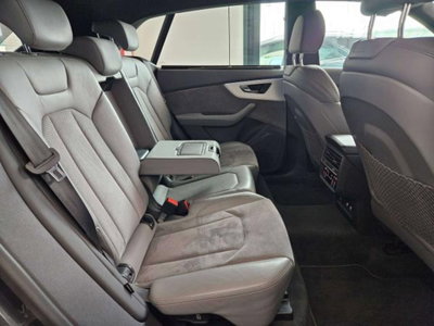 Audi SQ8 4.0 tfsi sport attitude quattro tiptronic (11)