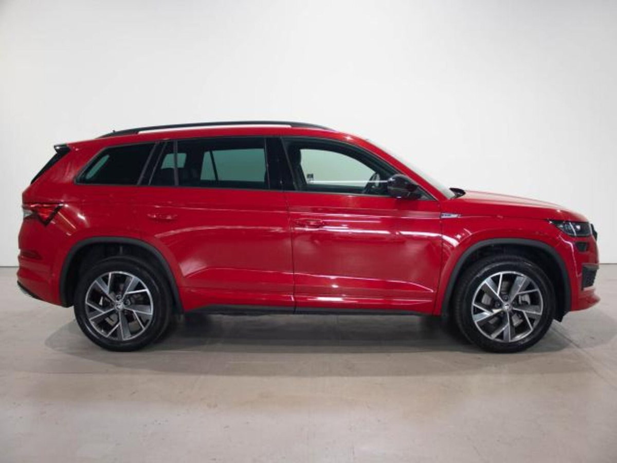Skoda Kodiaq 2.0 TDI SCR 4x4 Scout (4)