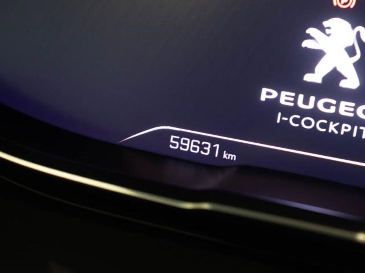 Peugeot 3008 PureTech Turbo 130 S&S GT (9)