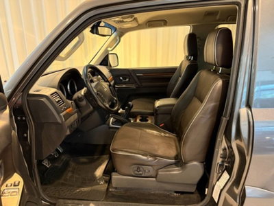 Mitsubishi Pajero 3.2 DI-D 16V 3p. Intense DPF (3)