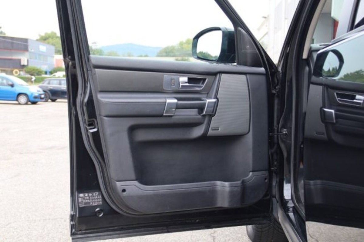 Land Rover Discovery 4 3.0 TDV6 211CV HSE (20)