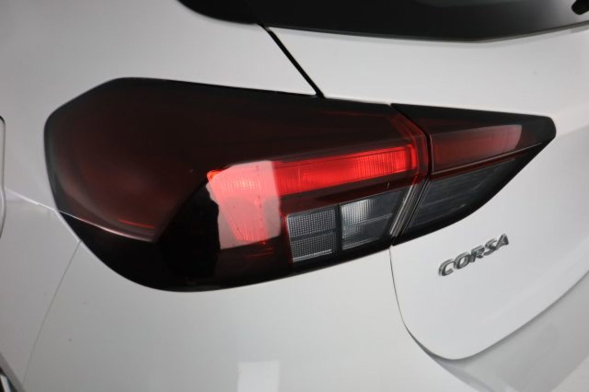 Opel Corsa 1.2 100 CV Elegance (10)