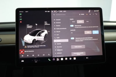 Tesla Model 3 rwd (12)