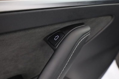 Tesla Model 3 rwd (16)