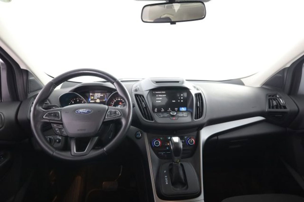 Ford Kuga 1.5 TDCI 120 CV S&S 2WD Powershift Titanium Business (4)
