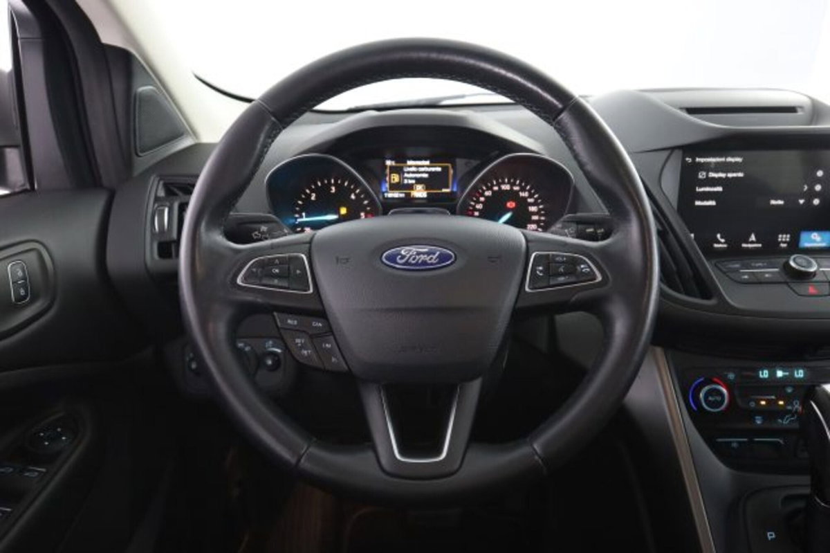 Ford Kuga 1.5 TDCI 120 CV S&S 2WD Powershift Titanium Business (5)