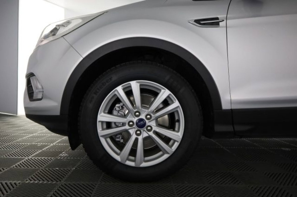 Ford Kuga 1.5 TDCI 120 CV S&S 2WD Powershift Titanium Business (8)