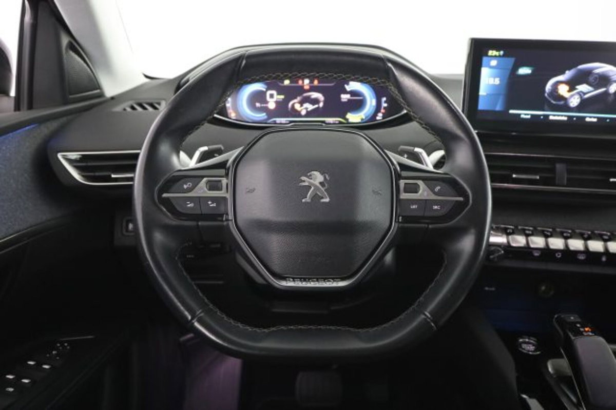 Peugeot 3008 Hybrid 225 e-EAT8 Allure (5)