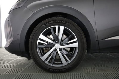 Peugeot 3008 Hybrid 225 e-EAT8 Allure (8)