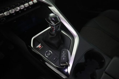 Peugeot 3008 PureTech Turbo 130 S&S Allure Pack (14)