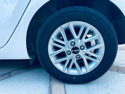 Kia Picanto 1.0 12V 5 porte AMT Urban (5)