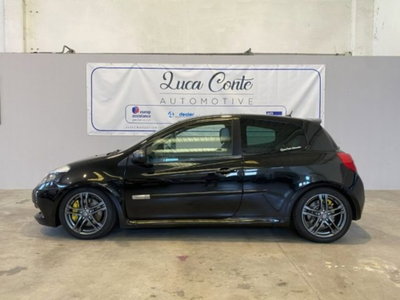 Renault Clio 2.0 16V 203CV 3 porte RS (2)