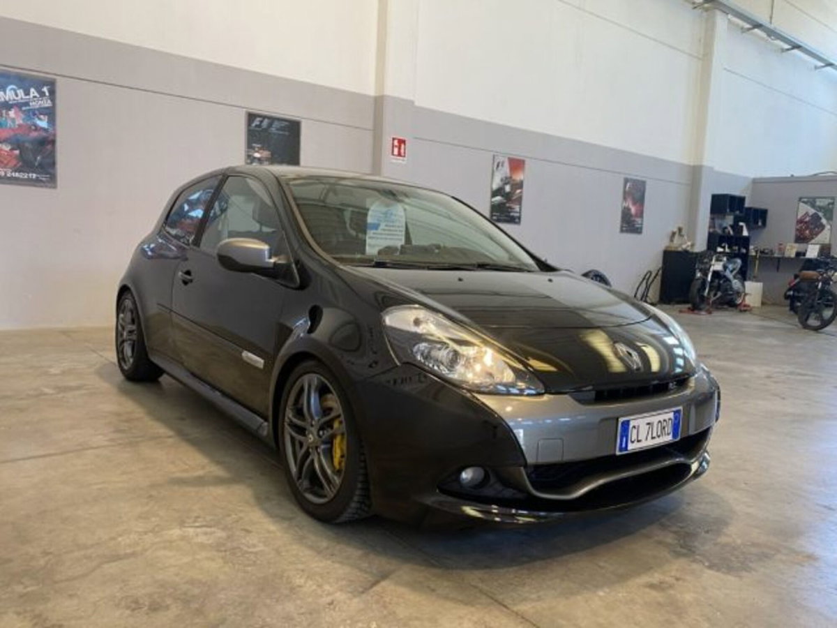 Renault Clio 2.0 16V 203CV 3 porte RS (6)