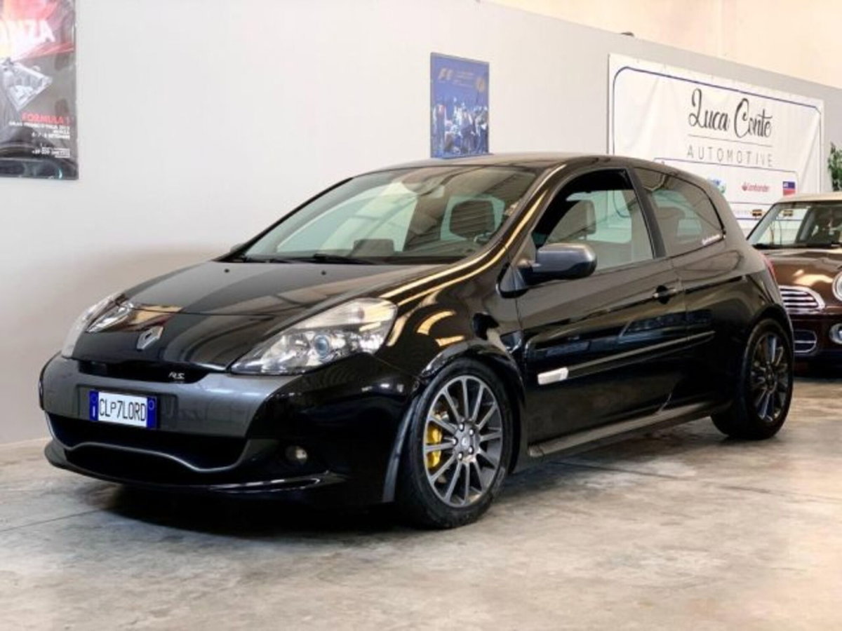 Renault Clio 2.0 16V 203CV 3 porte RS (7)