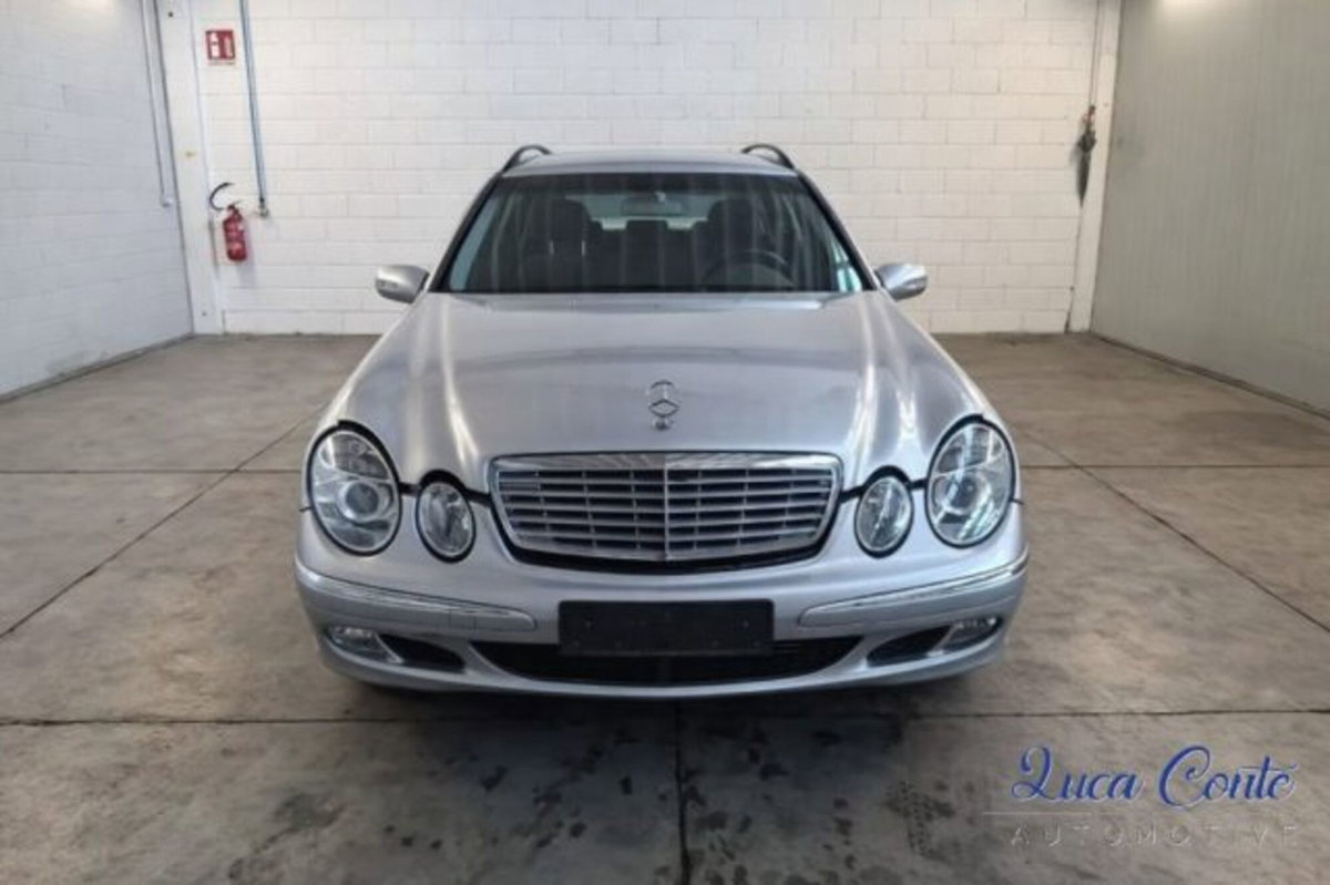 Mercedes-Benz Classe E Station Wagon 270 CDI cat Elegance (2)