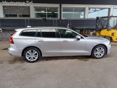 Volvo V60 2.0 b4 Essential auto (7)