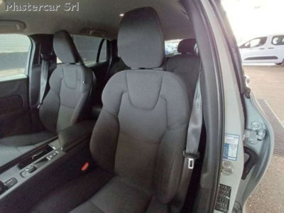 Volvo V60 2.0 b4 Essential auto (9)