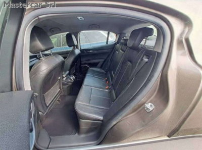 Alfa Romeo Stelvio Stelvio 2.2 Turbodiesel 180 CV AT8 Q4 Business (6)