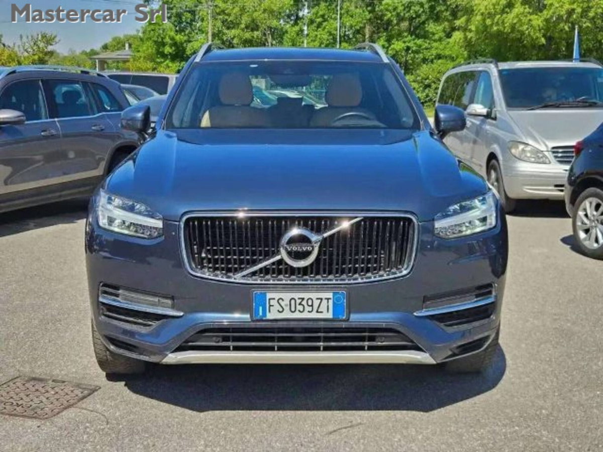 Volvo XC90 D5 AWD Geartronic Business Plus (2)