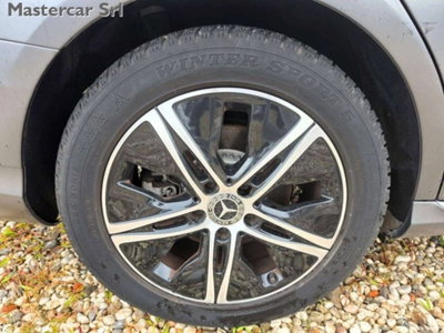 Mercedes-Benz Classe C Station Wagon 200 Auto EQ-Boost Sport (7)