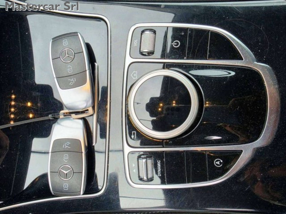 Mercedes-Benz Classe C Station Wagon 200 Auto EQ-Boost Sport (8)