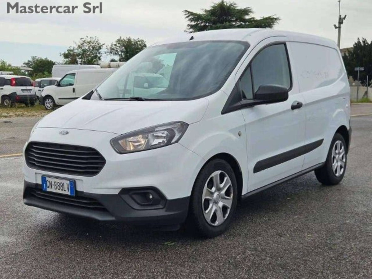 Ford Tourneo Courier 1.5 TDCI 100 CV Sport (2)