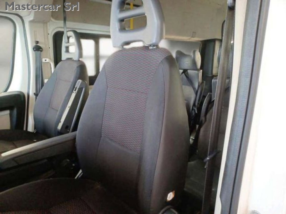 Peugeot Boxer Furgone 333 2.0 BlueHDi/130CV FAP PM-TM Combi Comfort (11)