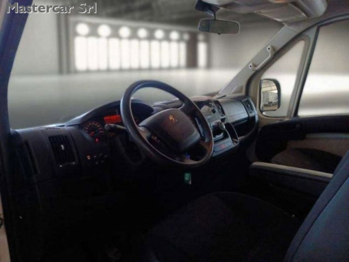 Peugeot Boxer Furgone 333 2.0 BlueHDi/130CV FAP PM-TM Combi Comfort (8)
