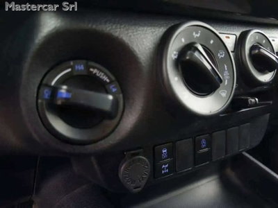 Toyota Hilux 2.D-4D 4WD porte Double Cab Comfort (14)