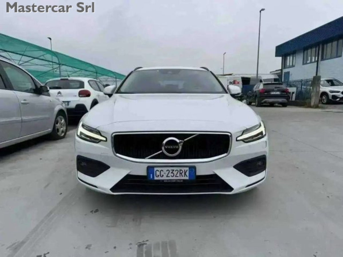 Volvo V60 B4 Geartronic Momentum Business Pro (9)