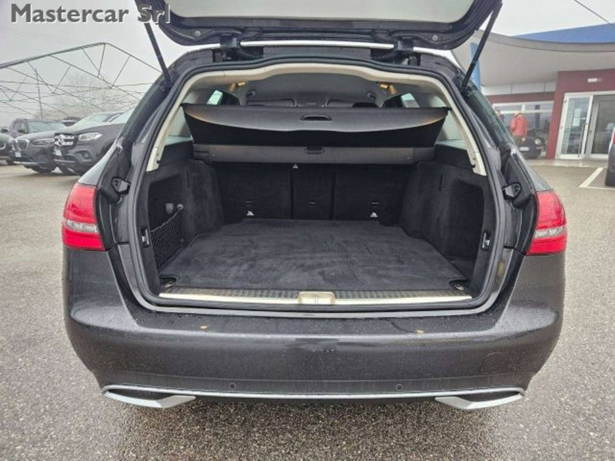 Mercedes-Benz Classe C Station Wagon 200 Auto EQ-Boost Sport (15)