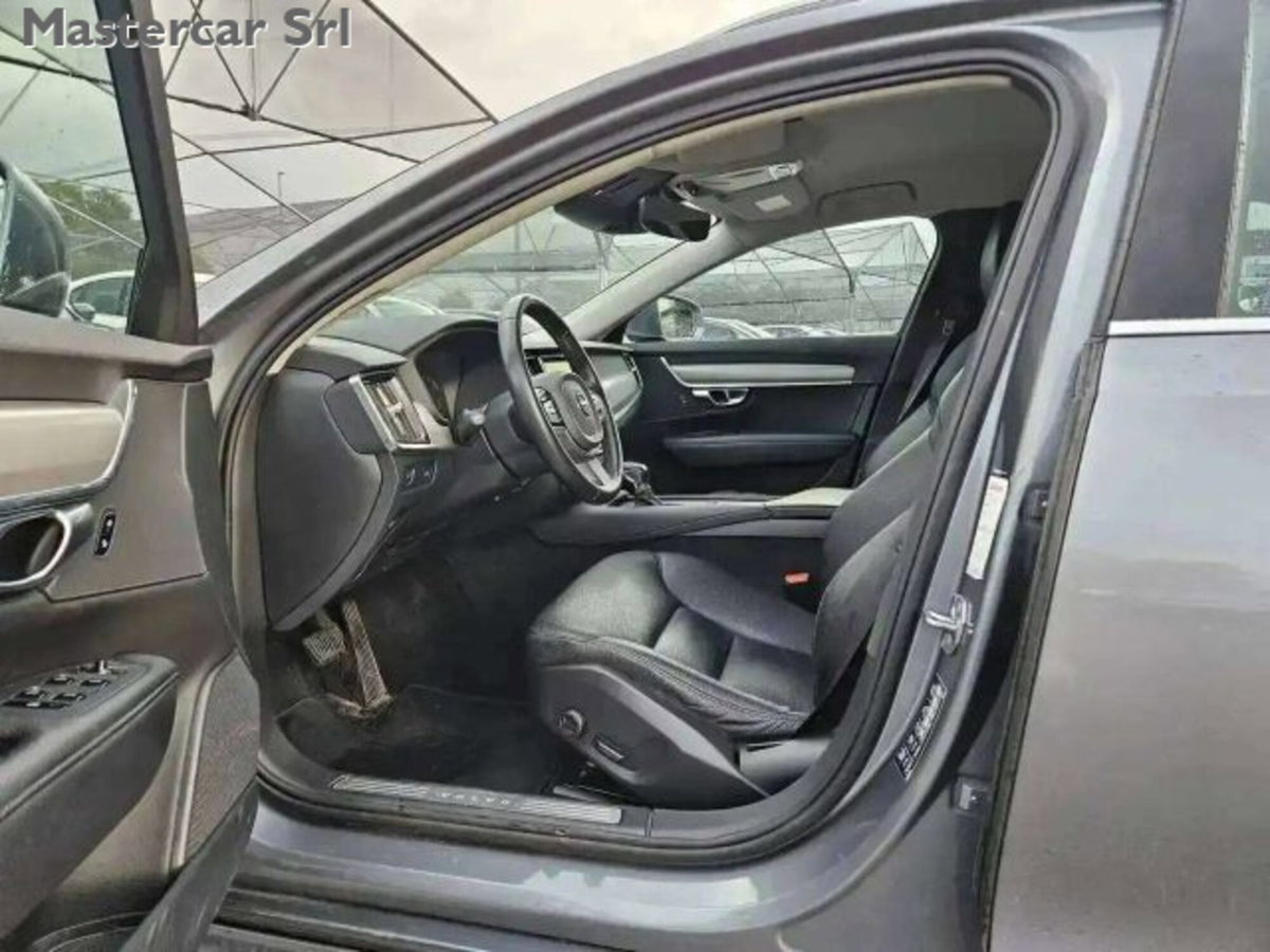 Volvo V90 D4 AWD Geartronic Business Plus (12)